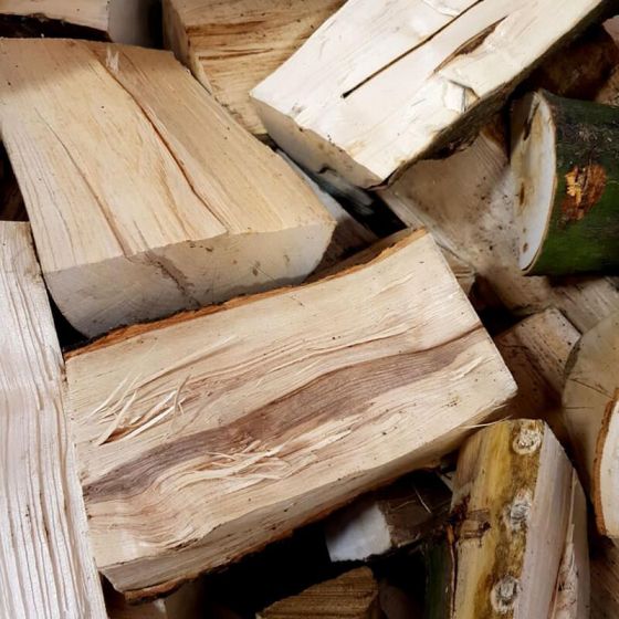24 Kisten mit 20KG kammergetrocknetem Birken-Kaminholz